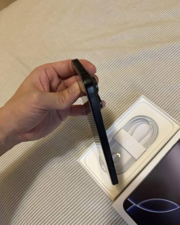 iPhone 16 Pro Max 512 Go occasion — miniature 5