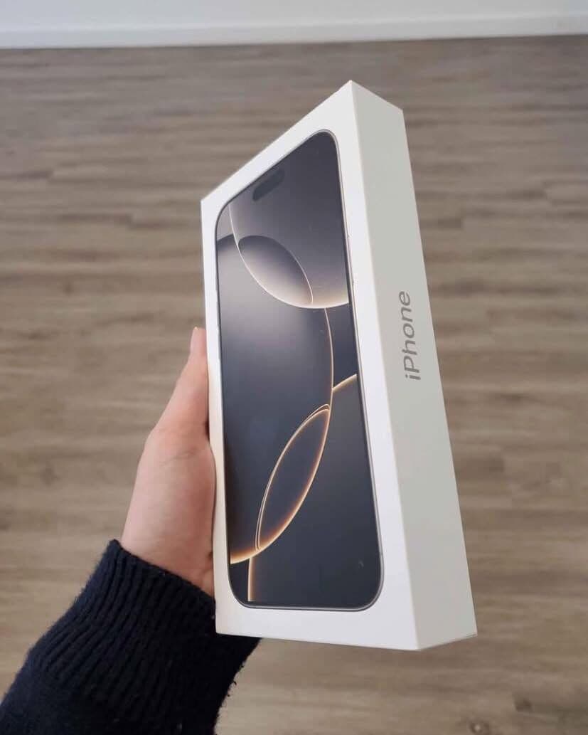 iPhone 16 Pro Max 1 To occasion — miniature 3