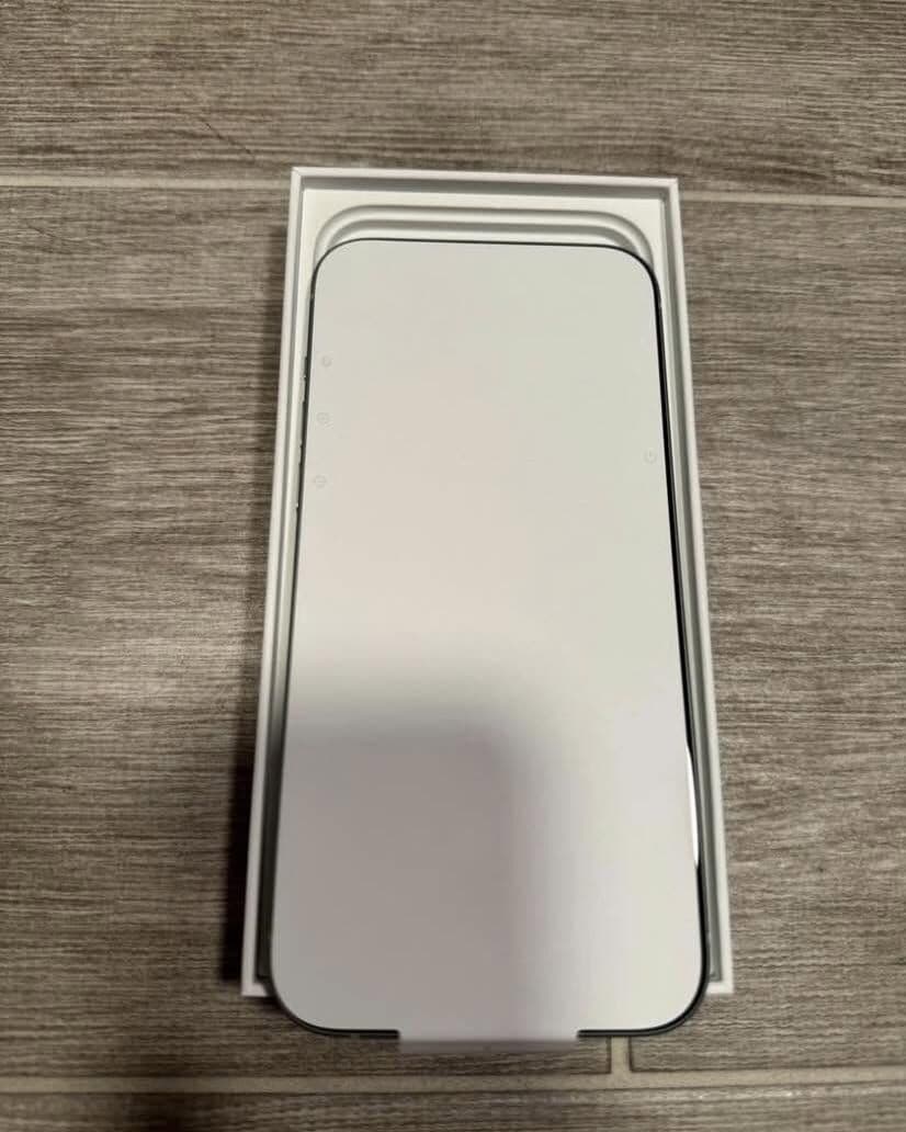 iPhone 15 256 Go occasion — miniature 2