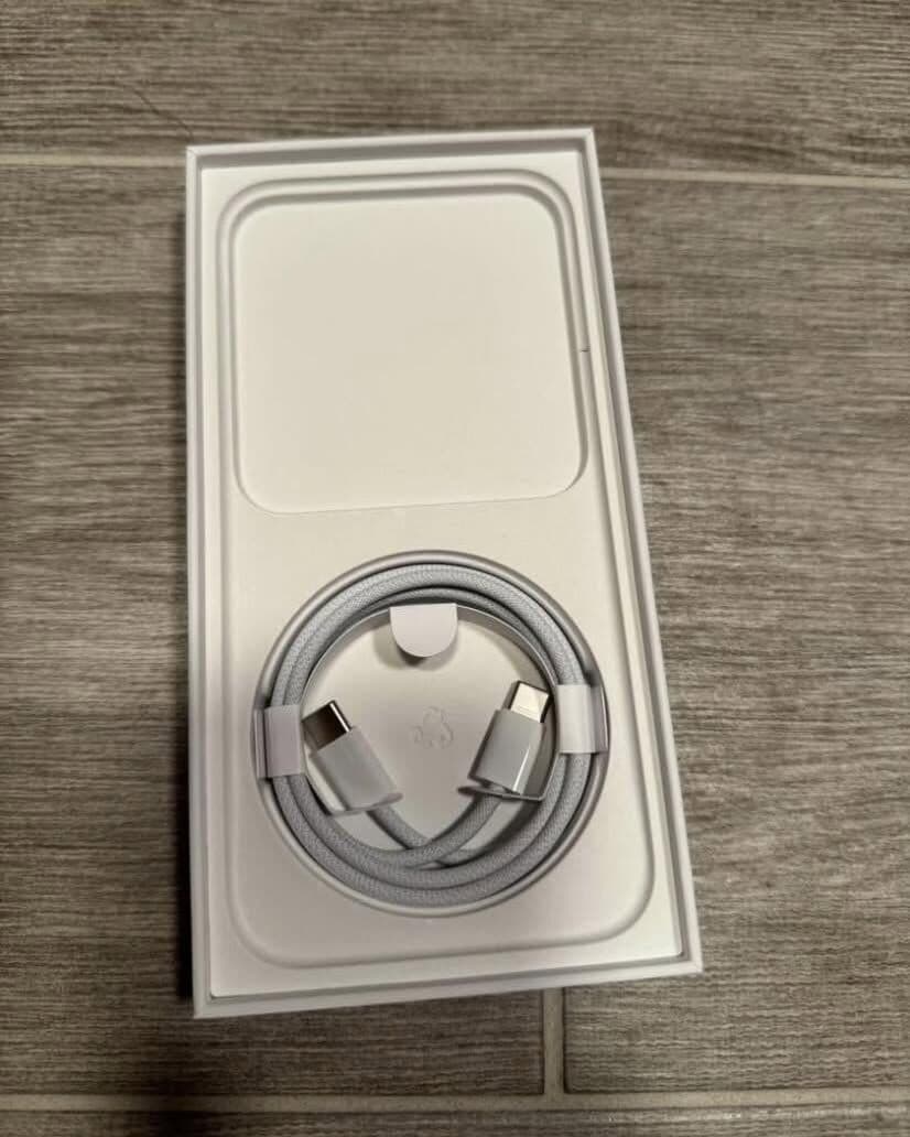 iPhone 15 256 Go occasion — miniature 3