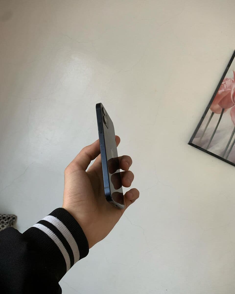 iPhone 12 128 Go occasion — miniature 4