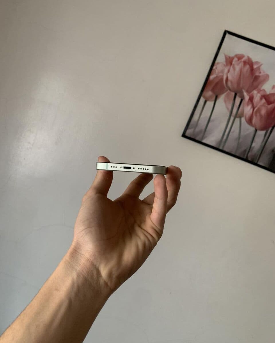 iPhone 12 64 Go occasion — miniature 4