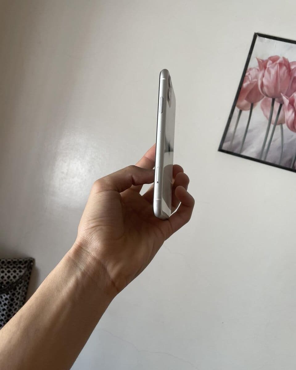 iPhone 11 64 Go occasion — miniature 2