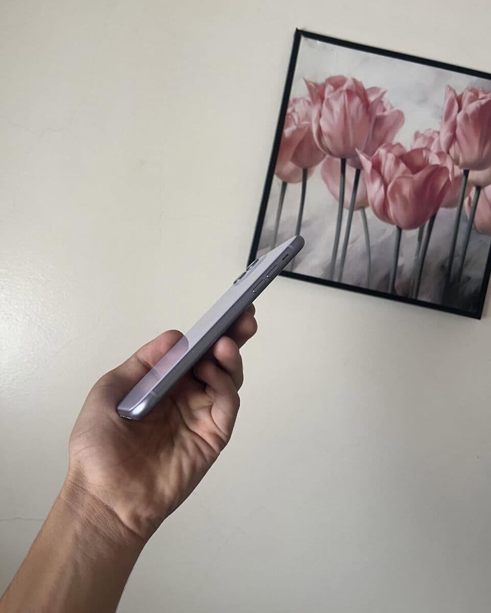 iPhone 11 64 Go occasion — miniature 4