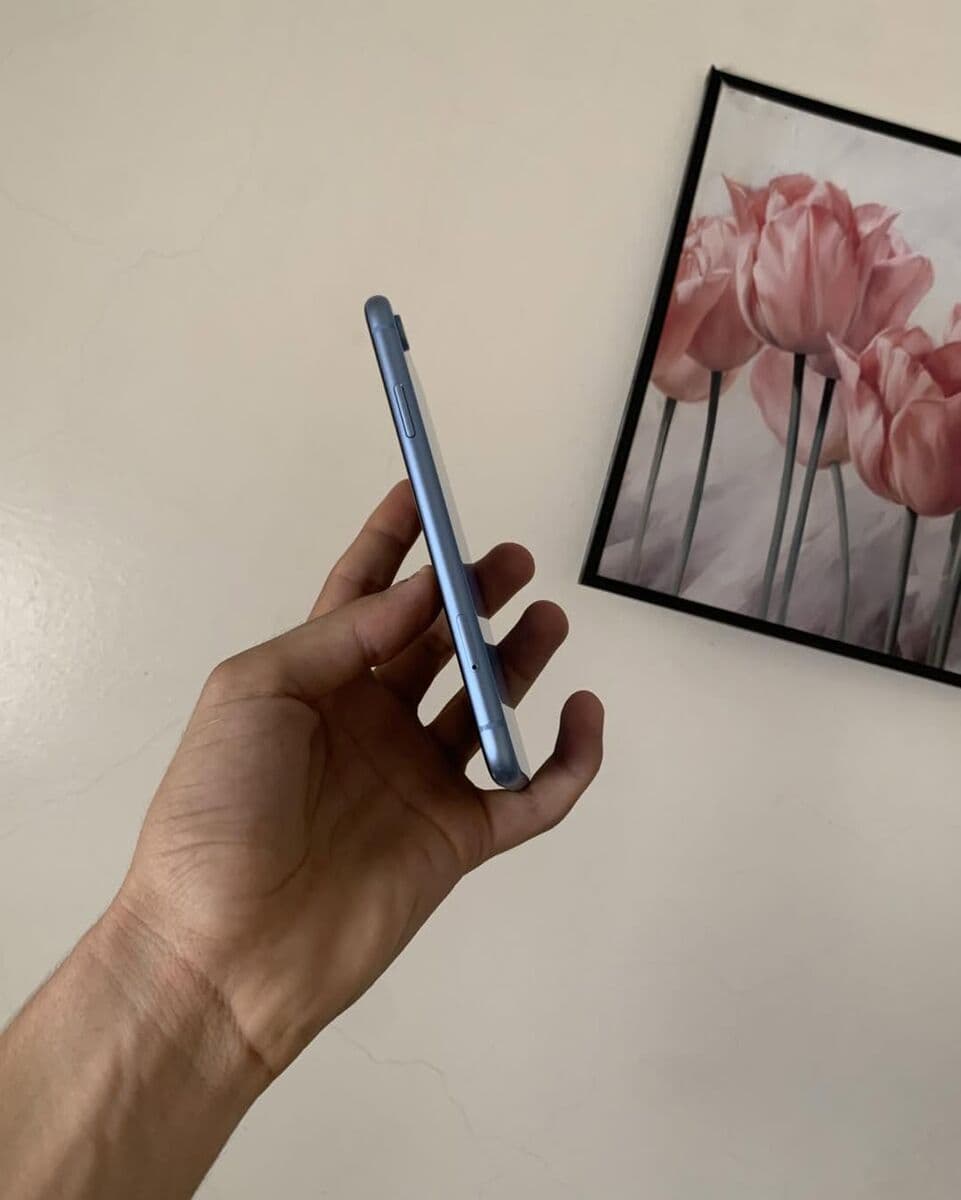 iPhone XR 64 Go occasion — miniature 2