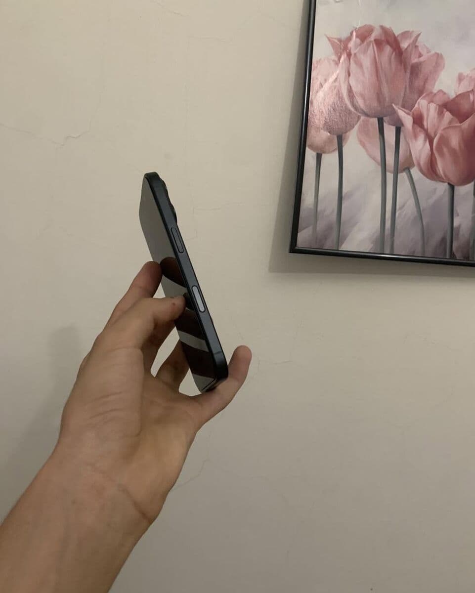 iPhone 16 256 Go occasion — miniature 2