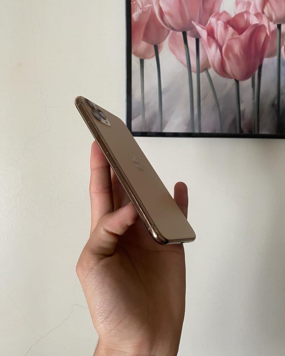 iPhone 11 Pro Max 64 Go occasion — miniature 2
