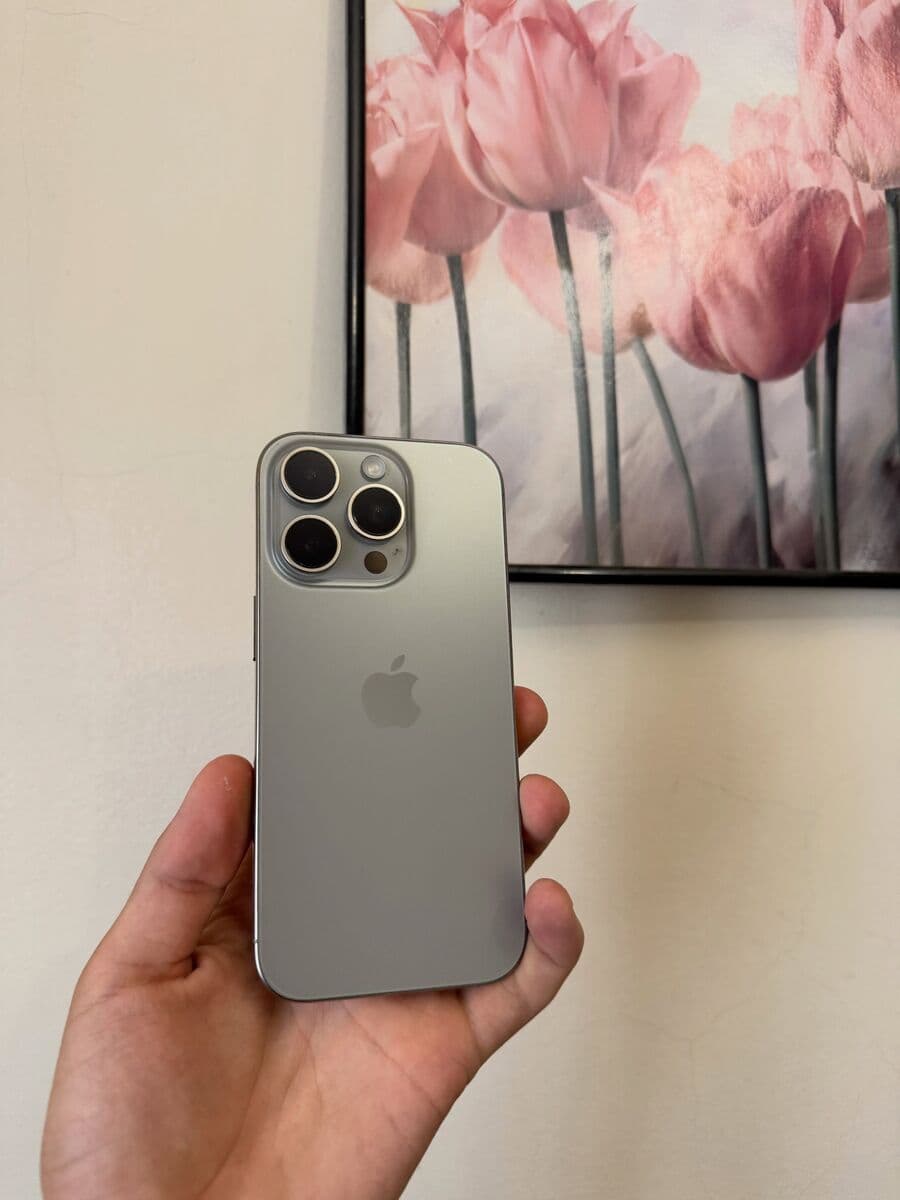 iPhone 16 Pro 128 Go occasion — miniature 2